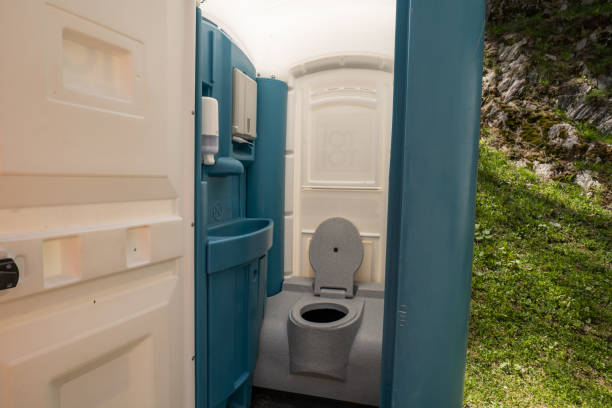 Best ADA-Compliant Portable Toilet Rental  in Salem Lakes, WI